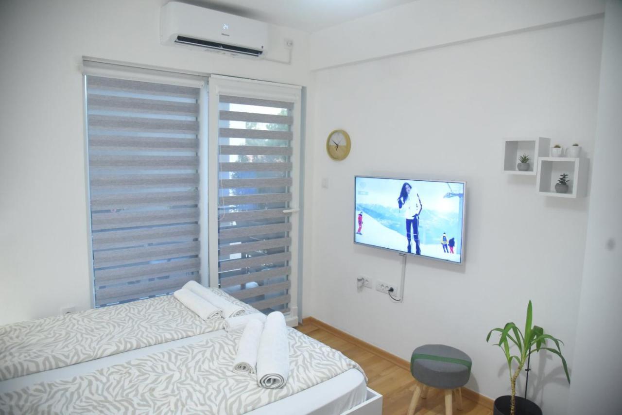 Dekart 2 Apartment Ni Exteriér fotografie