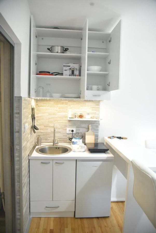 Dekart 2 Apartment Ni Exteriér fotografie